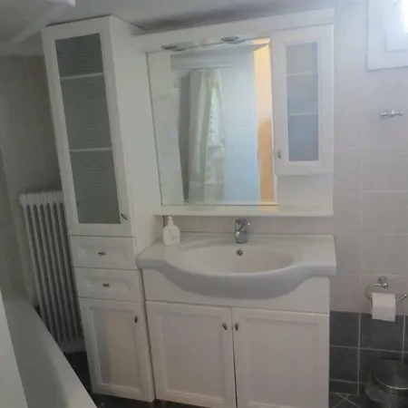 Anna Center شقة فيريا